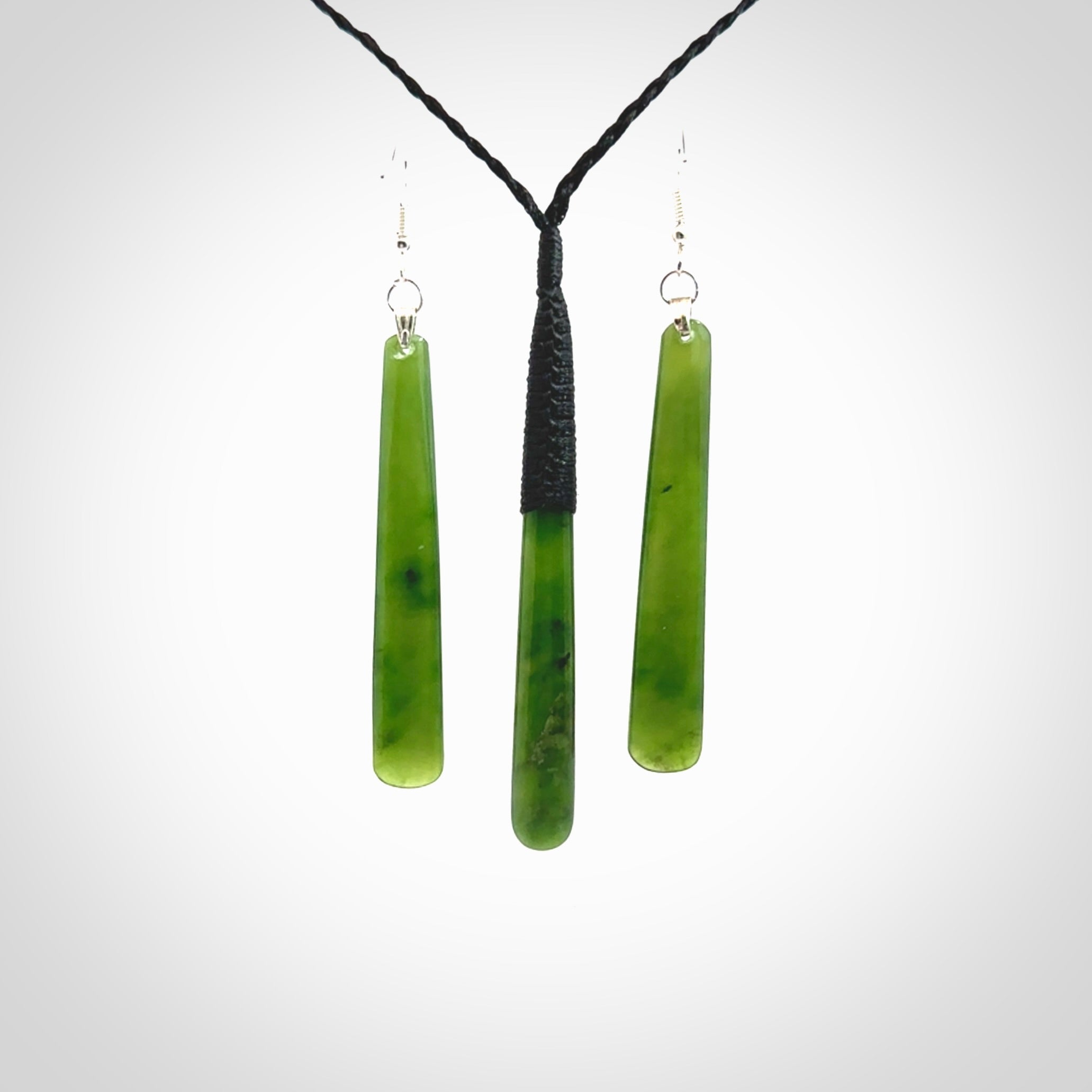 Large New Zealand Kahurangi Pounamu Jade Drop pendant and matching drop earrings. Hand carved from a lovely piece of local New Zealand Kahurangi. Matching necklace and earrings hand carved by Aaron Tabak.