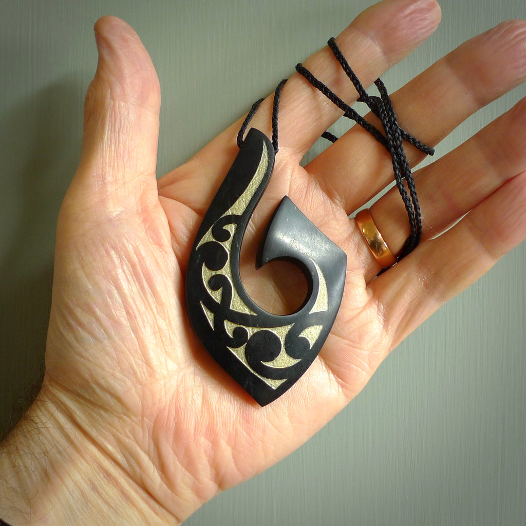 HAND CARVED NEW ZEALAND JADE HOOK PENDANT. HAND MADE HOOK NECKLACE – NZ  Pacific