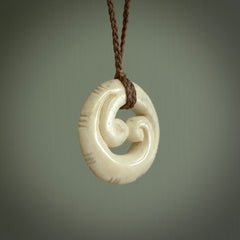 This is a wonderful, etched koru from Deer Antler. Hand carved by Anthony Bray-Heta. Order yours now on NZ Pacific at www.nzpacific.com