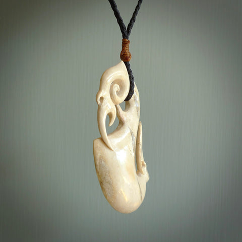 81stgeneration Hand Carved Bone and Wood Hei Matau Pendant Necklace - Fish  Hook Bone Necklace - Maori Style Handmade Necklaces for Women - Surfer  Necklace Men - Wooden Pendants