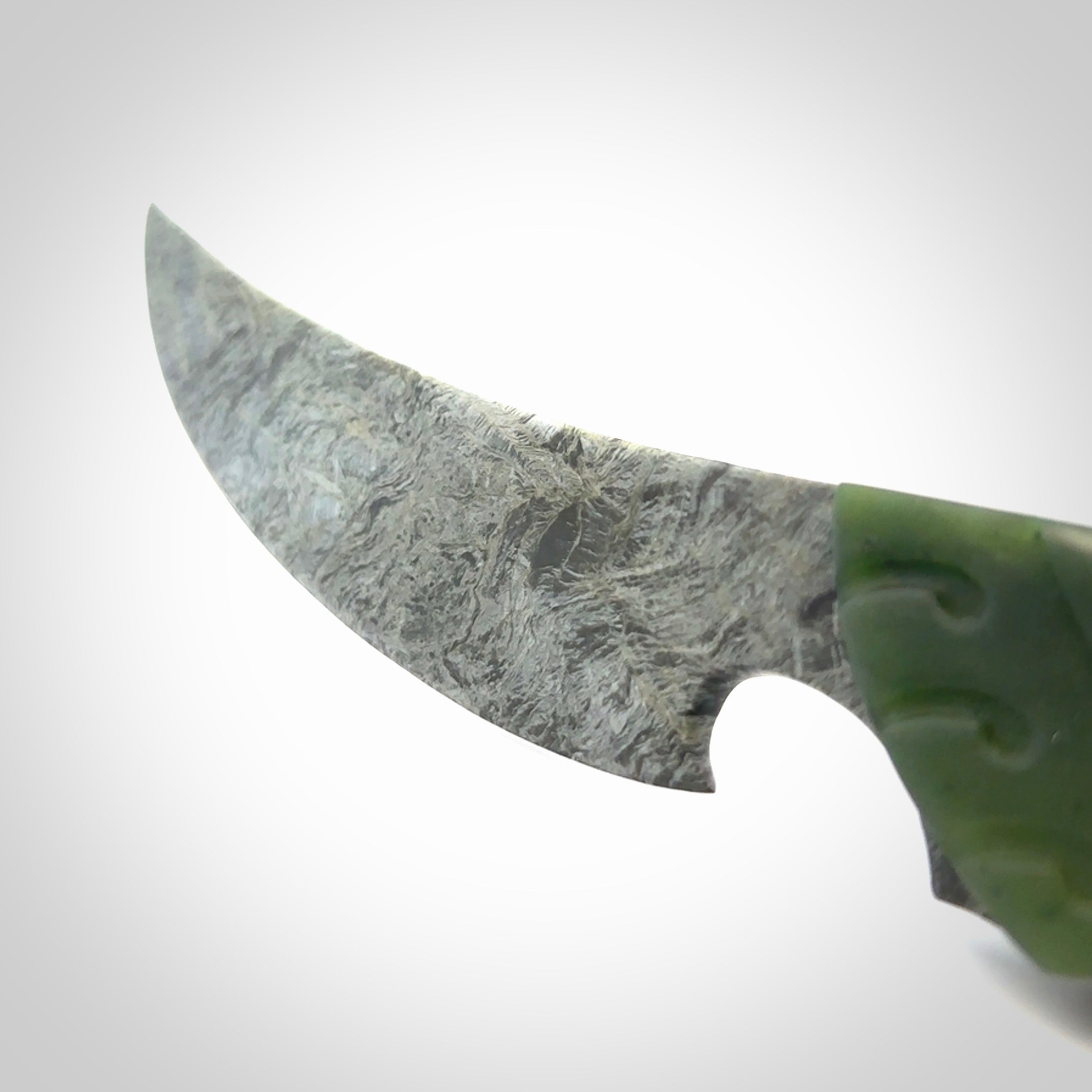 A hand carved large New Zealand Jade Haast Eagle knife display art. A large sized hand made Jade Haast eagle knife by New Zealand artist Kerry Thompson. One off work of art to display.