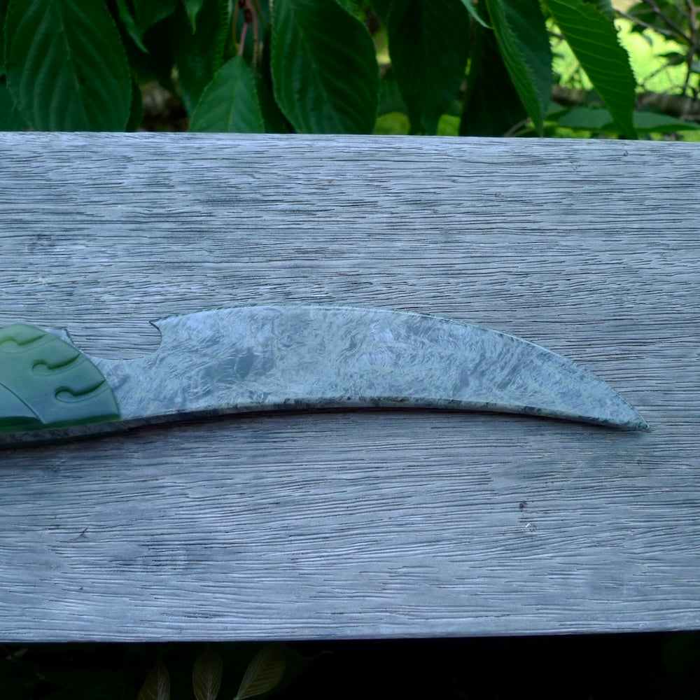 A hand carved large New Zealand Jade Haast Eagle knife display art. A large sized hand made Jade Haast eagle knife by New Zealand artist Kerry Thompson. One off work of art to display.