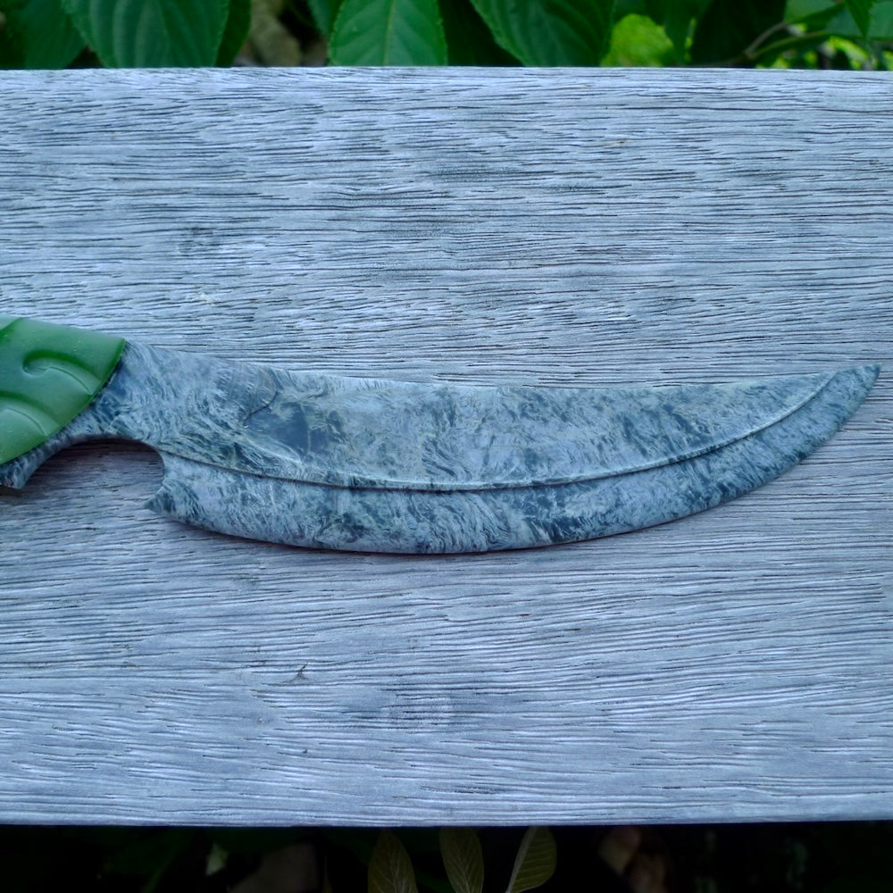 A hand carved large New Zealand Jade Haast Eagle knife display art. A large sized hand made Jade Haast eagle knife by New Zealand artist Kerry Thompson. One off work of art to display.