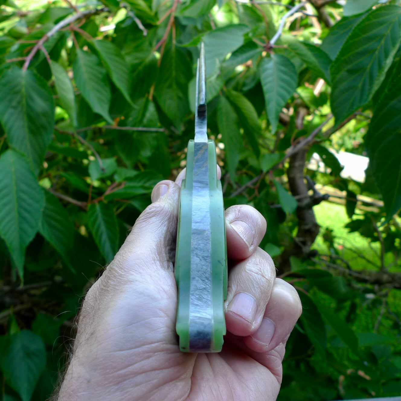 A hand carved large New Zealand Jade Haast Eagle knife display art. A large sized hand made Jade Haast eagle knife by New Zealand artist Kerry Thompson. One off work of art to display.